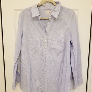 Lot of 3 Gap Maternity long sleeved shirts